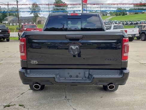 Used 2023 RAM 1500 Laramie AWD/4WD image 4