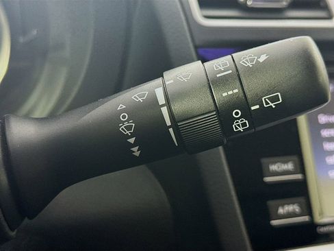 Used 2017 Subaru Crosstrek 2.0i Premium image 13