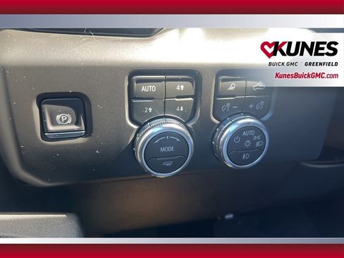 New 2026 GMC Sierra 1500 AT4 w/ AT4 Premium Package AWD/4WD image 21