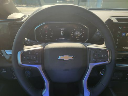 New 2026 Chevrolet Silverado 2500 LT w/ Z71 Chrome Sport Edition AWD/4WD image 21