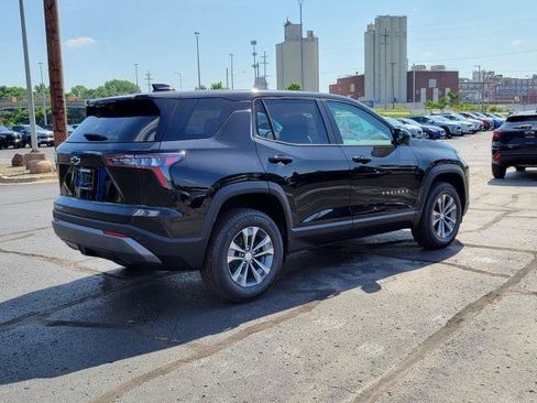 New 2026 Chevrolet Equinox LT w/ Convenience Package II AWD/4WD image 2