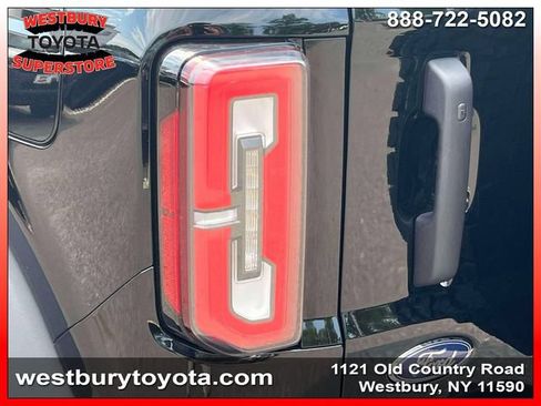 Used 2025 Ford Bronco Outer Banks AWD/4WD image 13