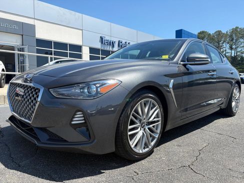 Used 2021 Genesis G70 2.0T image 1