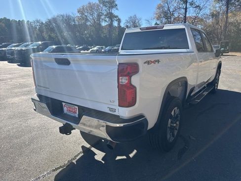 Used 2024 Chevrolet Silverado 2500 LT image 5