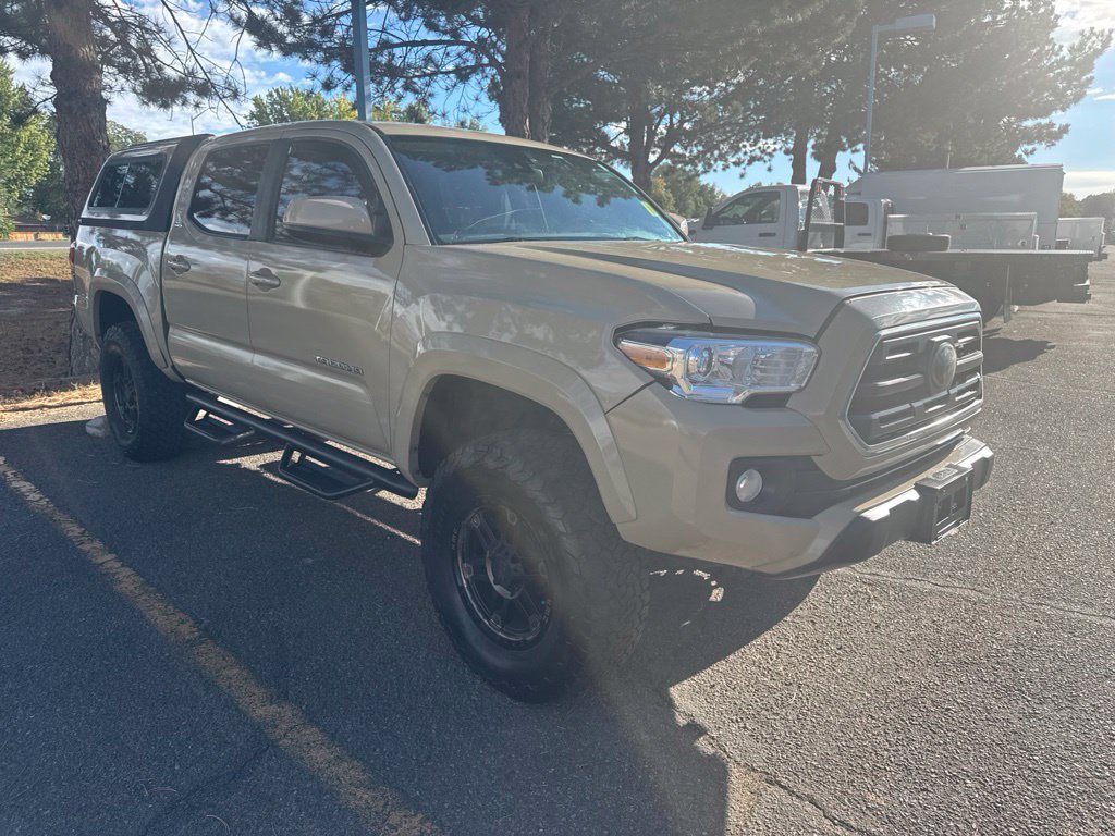Used 2019 Toyota Tacoma SR5 AWD/4WD image 4
