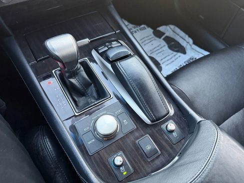 Used 2013 Lexus LS 460 AWD image 17