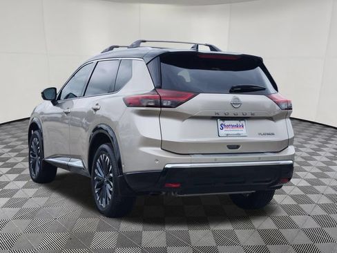 Used 2025 Nissan Rogue Platinum FWD image 8