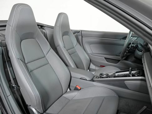 Certified 2022 Porsche 911 Carrera S RWD image 46
