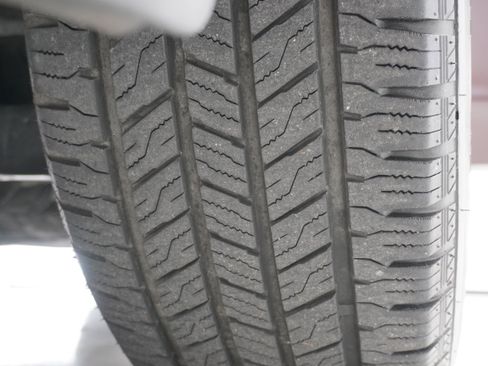 Used 2020 Ford Expedition XLT w/ Equipment Group 202A image 31