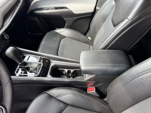 Used 2024 Jeep Compass Latitude image 19