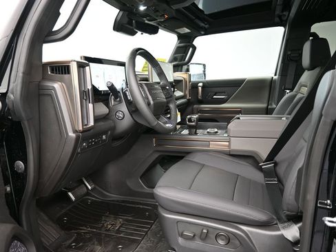 New 2025 GMC Hummer EV 2X w/ LPO, Sport Package image 16