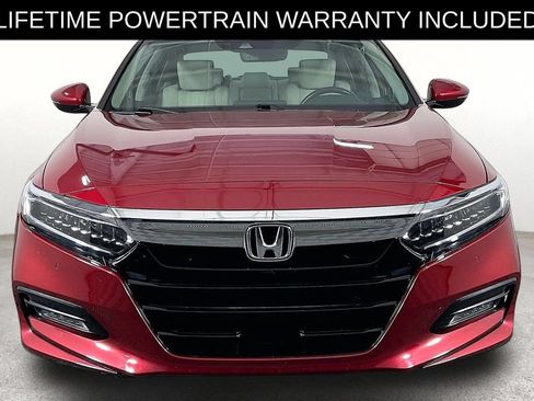 Used 2018 Honda Accord Touring image 4