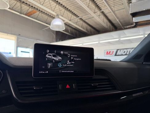Used 2018 Audi SQ5 Prestige w/ Prestige Package image 31