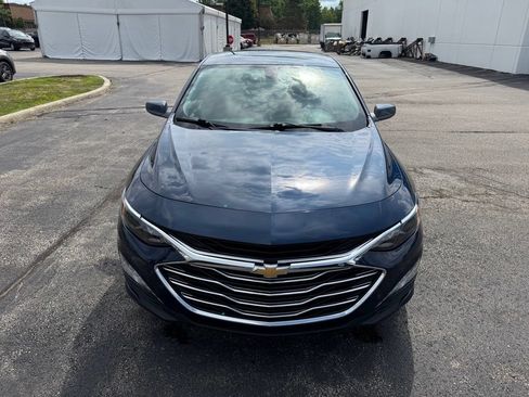 Certified 2020 Chevrolet Malibu LT FWD image 2