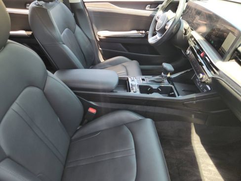 Used 2025 Kia K5 EX FWD image 11