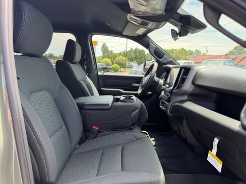 New 2026 RAM 1500 Warlock AWD/4WD image 32