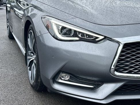 Used 2017 INFINITI Q60 3.0t w/ Premium Plus Package 3.0T RWD image 12