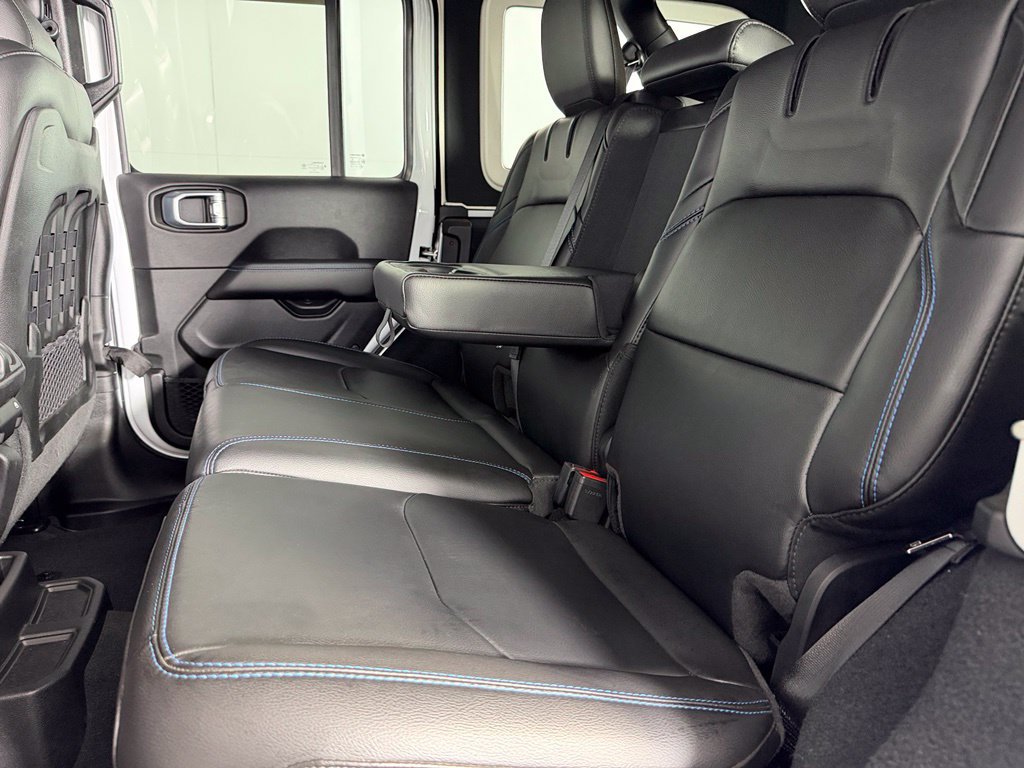 Used 2023 Jeep Wrangler Unlimited Rubicon 4xe w/ Cold Weather Group AWD/4WD image 19