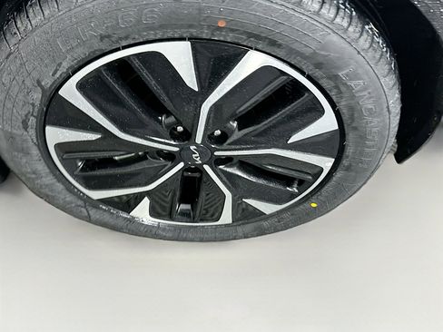 Used 2023 Kia EV6 Wind image 11