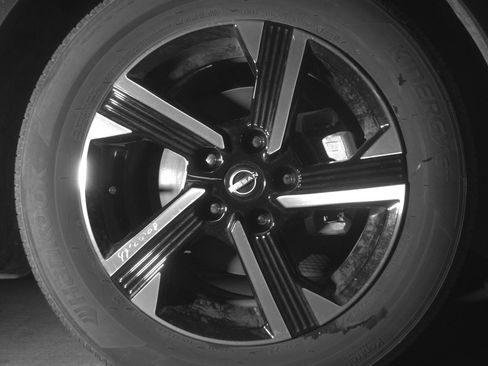 Used 2025 Nissan Sentra SV FWD image 13