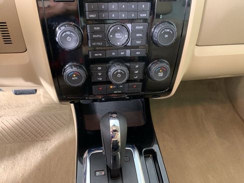 Used 2008 Ford Escape Limited image 12