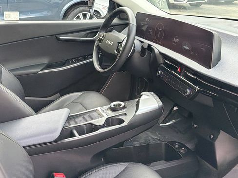 Used 2023 Kia EV6 Wind w/ Wind Technology Package AWD/4WD image 14