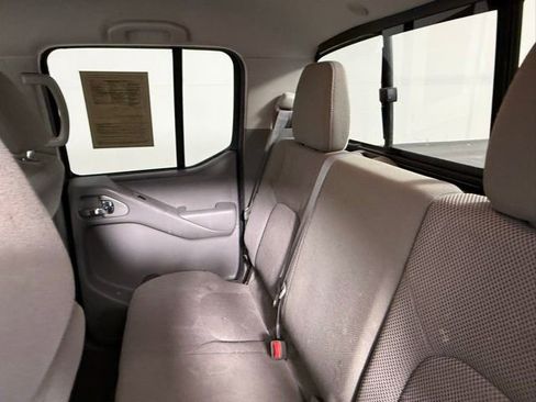 Used 2019 Nissan Frontier SV AWD/4WD image 38