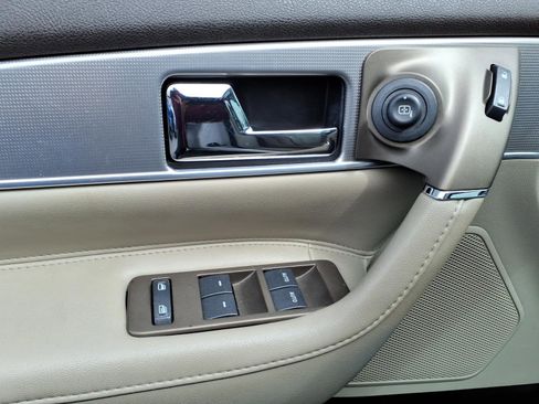 Used 2015 Lincoln MKX AWD w/ Equipment Group 102A image 11