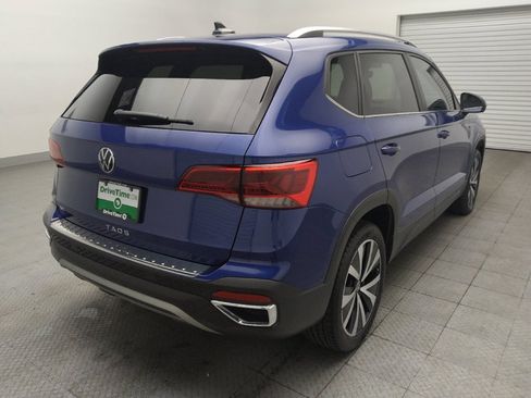 Used 2023 Volkswagen Taos SE FWD image 9