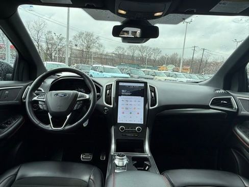 Certified 2023 Ford Edge ST-Line image 4