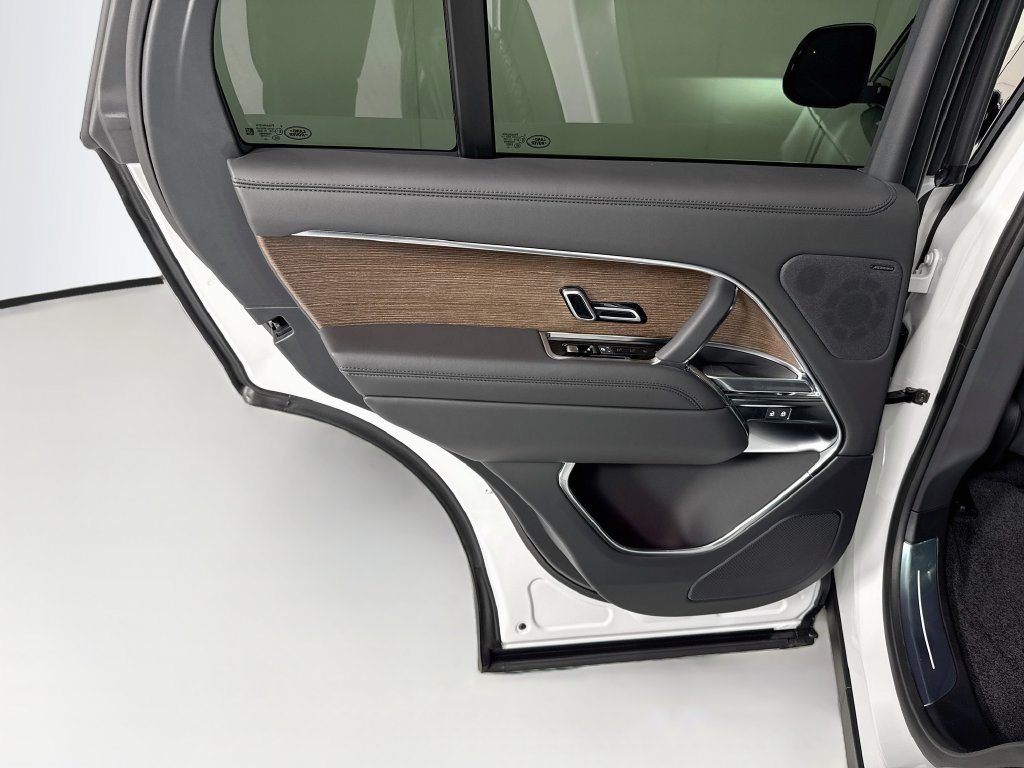 New 2026 Land Rover Range Rover SE AWD/4WD image 27