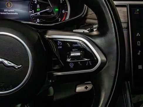 Used 2021 Jaguar F-PACE S image 11