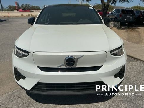 Certified 2023 Volvo C40 P8 Recharge Plus AWD/4WD image 3