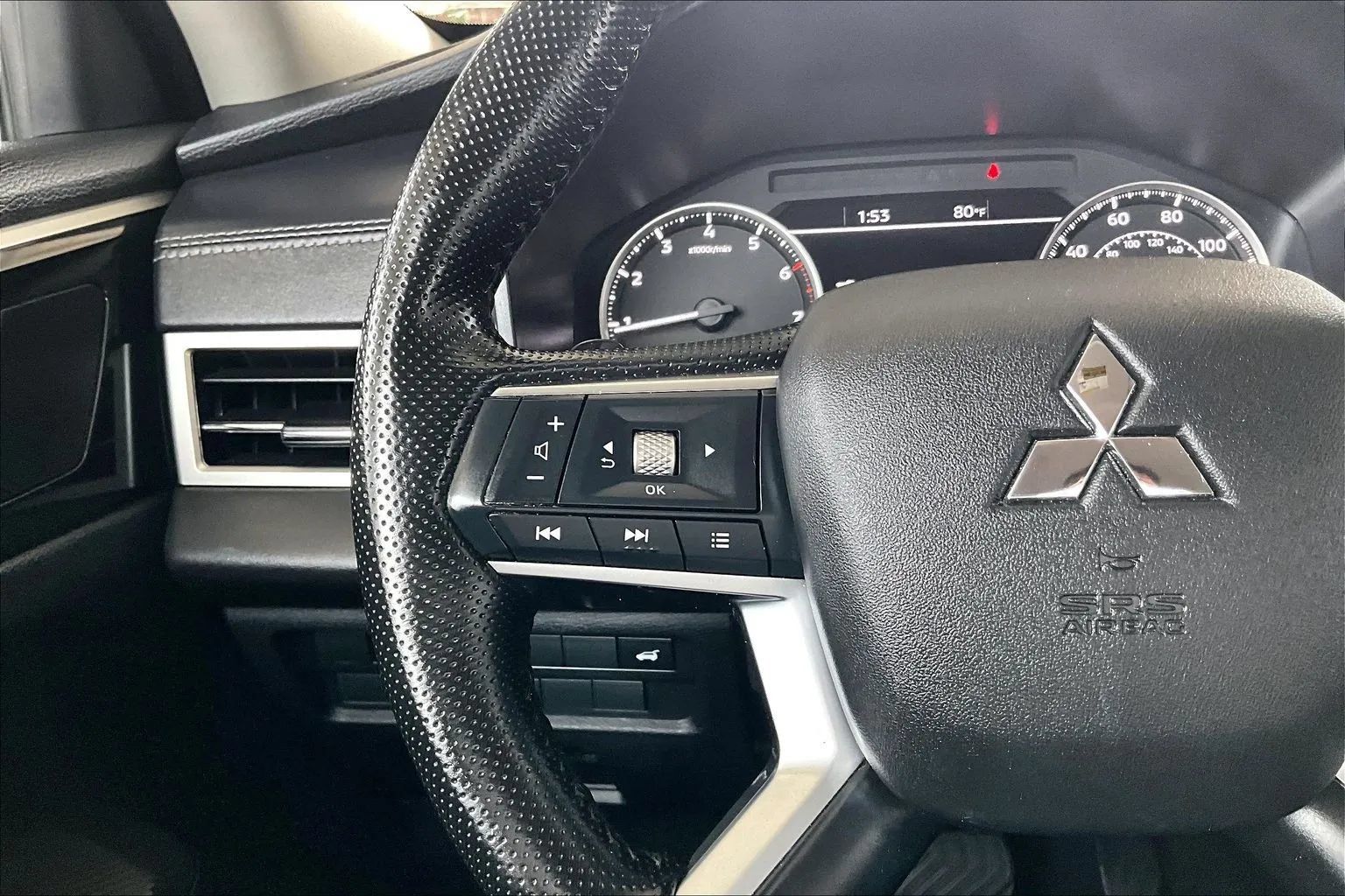 Used 2024 Mitsubishi Outlander SE FWD image 10