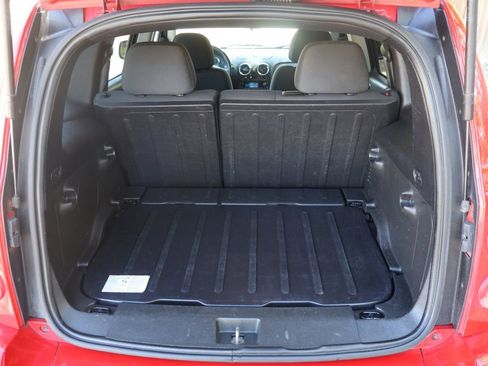 Used 2011 Chevrolet HHR LS image 14