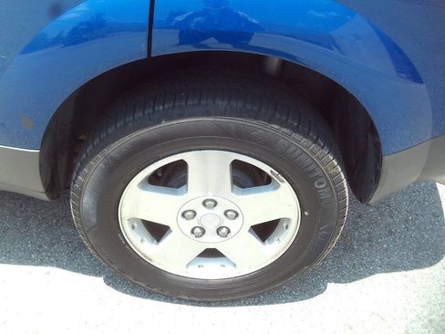 Used 2005 Saturn Vue AWD V6 w/ Safe & Sound Pkg image 21