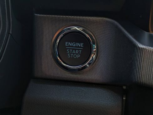 New 2026 Ford F250 Platinum w/ FX4 Off-Road Package image 29