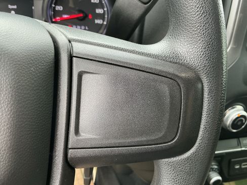 Used 2021 GMC Sierra 1500 4x4 Crew Cab w/ Sierra Value Package image 18