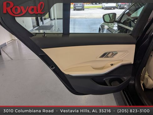 Used 2021 BMW 330i xDrive Sedan w/ Convenience Package AWD/4WD image 12