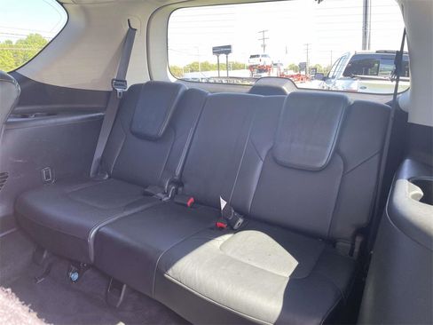 Used 2020 Nissan Armada SL w/ Premium Package image 12