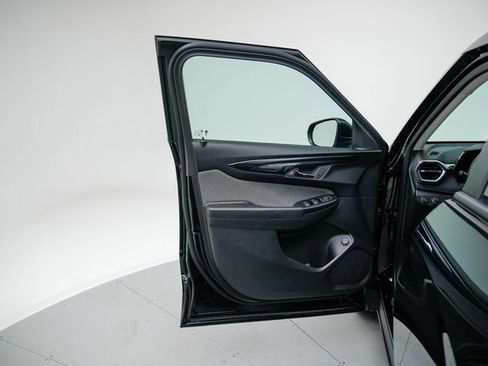 Used 2024 Chevrolet TrailBlazer LT w/ Convenience Package image 26