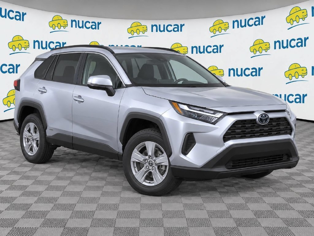 Certified 2025 Toyota RAV4 XLE AWD/4WD image 1
