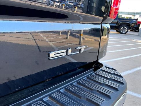 Used 2026 GMC Sierra 1500 SLT RWD image 10