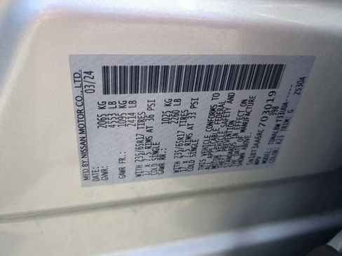 Used 2024 Nissan Rogue S FWD image 36