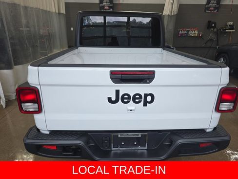 Used 2024 Jeep Gladiator Sport AWD/4WD image 13