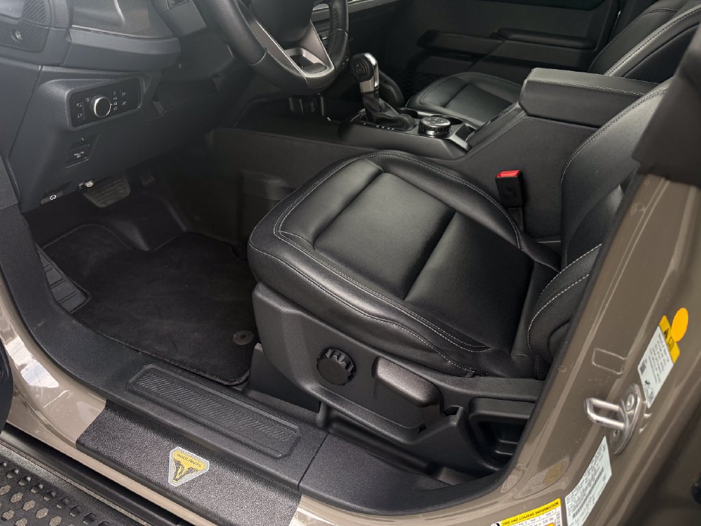 Used 2025 Ford Bronco Badlands AWD/4WD image 20