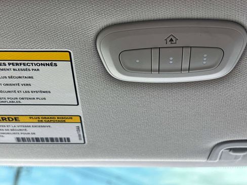 Certified 2022 Jeep Cherokee Latitude Lux w/ Sun & Sound Group AWD/4WD image 31