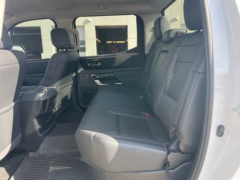 Used 2024 Toyota Tundra Limited AWD/4WD image 28