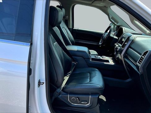 Used 2018 Ford Expedition Platinum AWD/4WD image 28