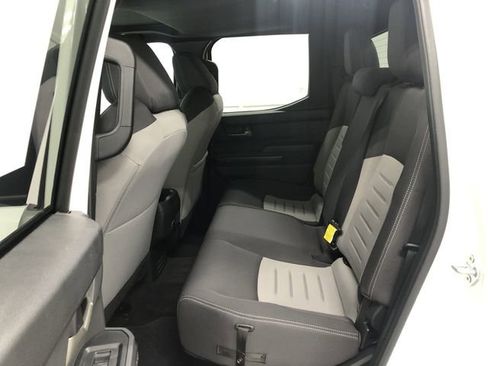 Used 2024 Toyota Tacoma TRD Off-Road w/ TRD Off Road Upgrade Package image 27